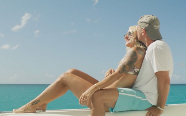 Kenny Chesney – Knowing You (Video)