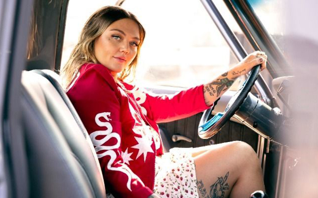 <h1 class="tribe-events-single-event-title">Elle King</h1>